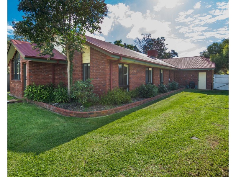 7 VICTORIA STREET, Tallygaroopna VIC 3634