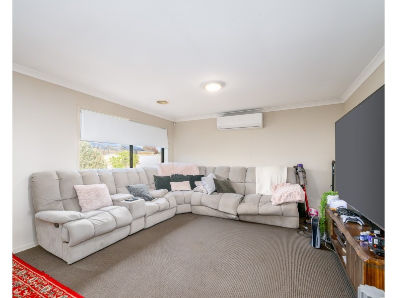 17 Warrumbungle Drive, Shepparton VIC 3630