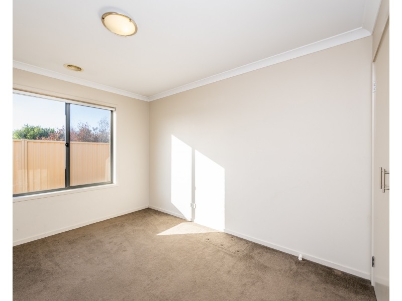 17 Warrumbungle Drive, Shepparton VIC 3630