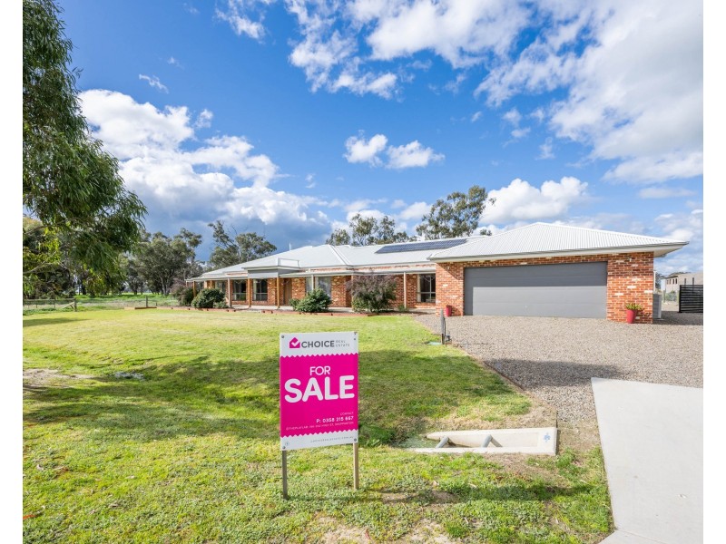 8 PARKLAND DRIVE, Tallygaroopna VIC 3634