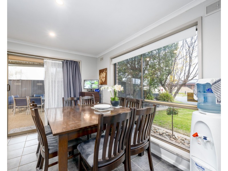 8 Davis Court, Shepparton VIC 3630