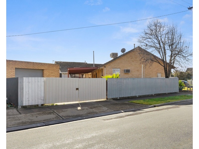 8 Service Street, Shepparton VIC 3630
