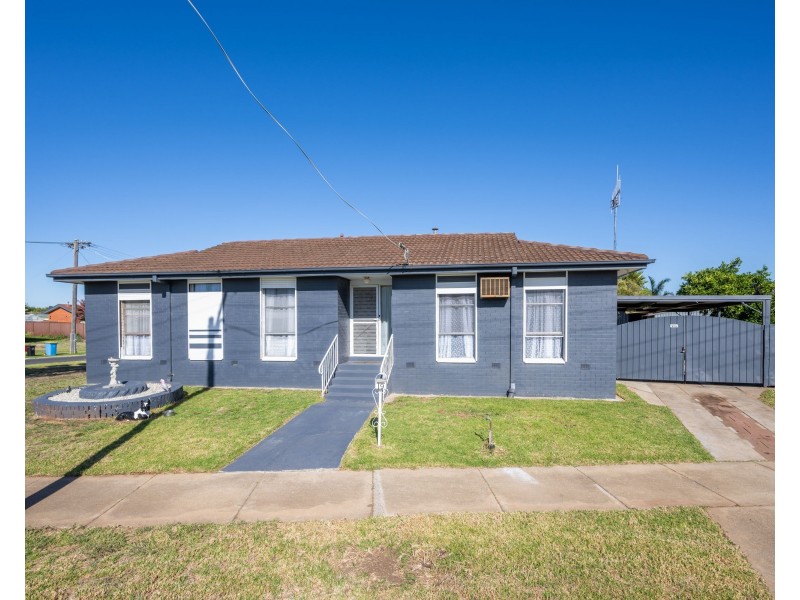 19 Hampshire Crescent, Shepparton VIC 3630