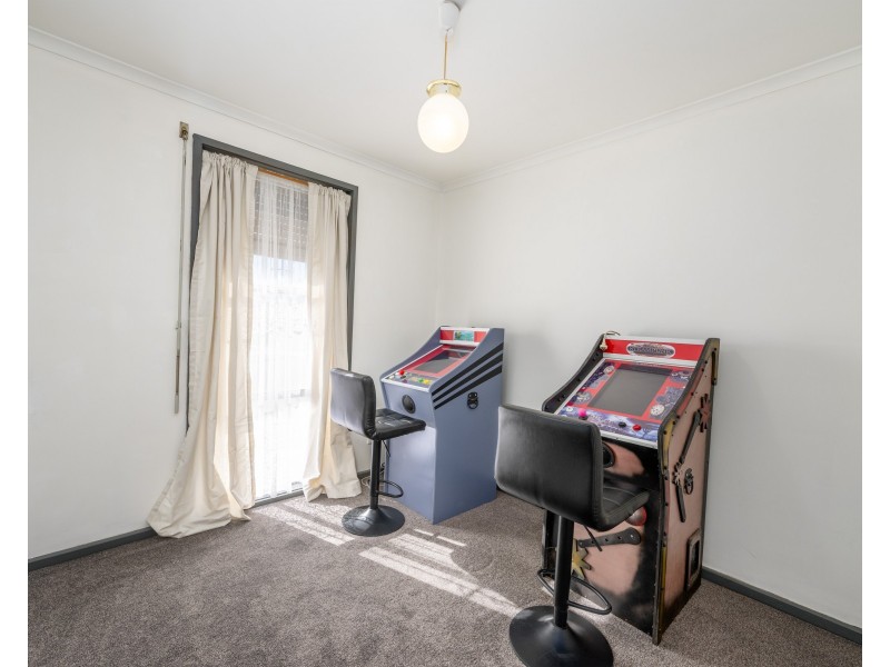 19 Hampshire Crescent, Shepparton VIC 3630