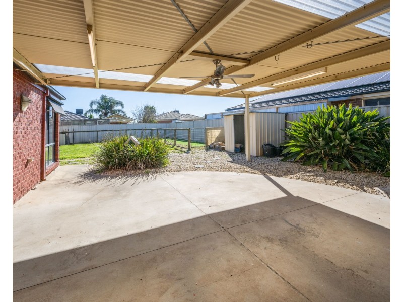 3 MELROSE CIRCUIT, Shepparton VIC 3630