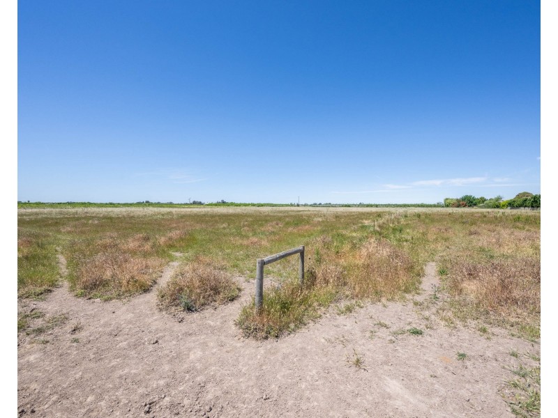 50 Swainston Road, Shepparton East VIC 3631