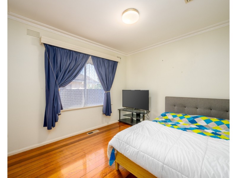 18 CARSON STREET, Shepparton VIC 3630
