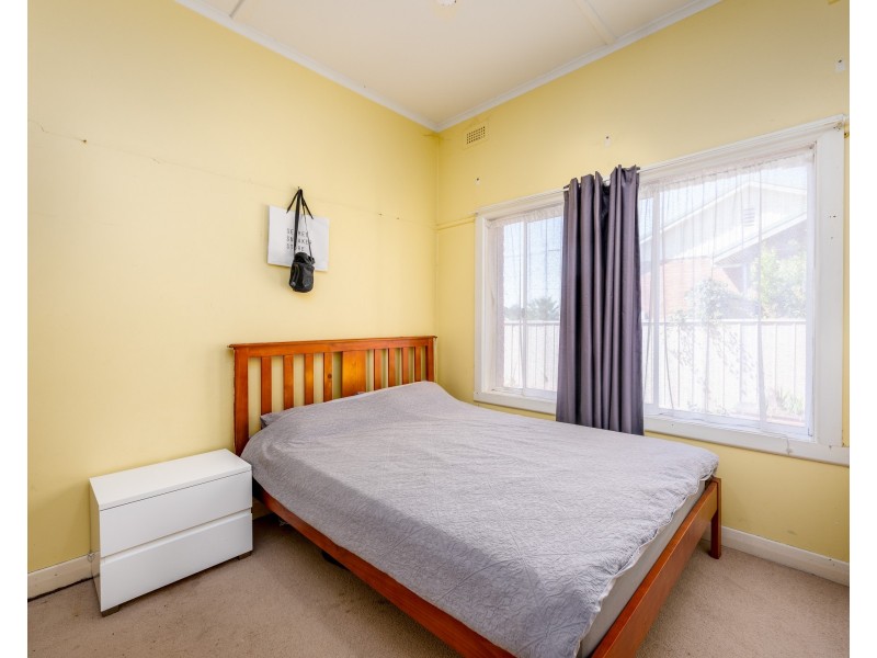 8 WARANGA STREET, Shepparton VIC 3630