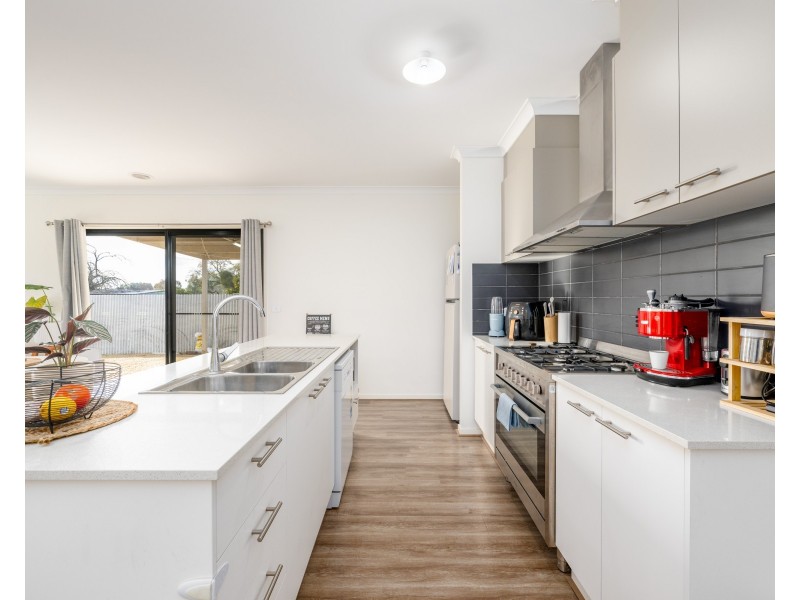 10 Campbell Street, Numurkah VIC 3636