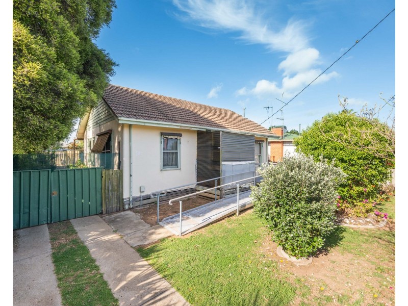 58 Cameron Avenue, Shepparton VIC 3630