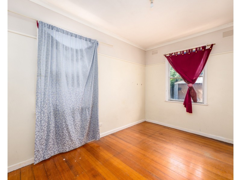 24 Cameron Avenue, Shepparton VIC 3630