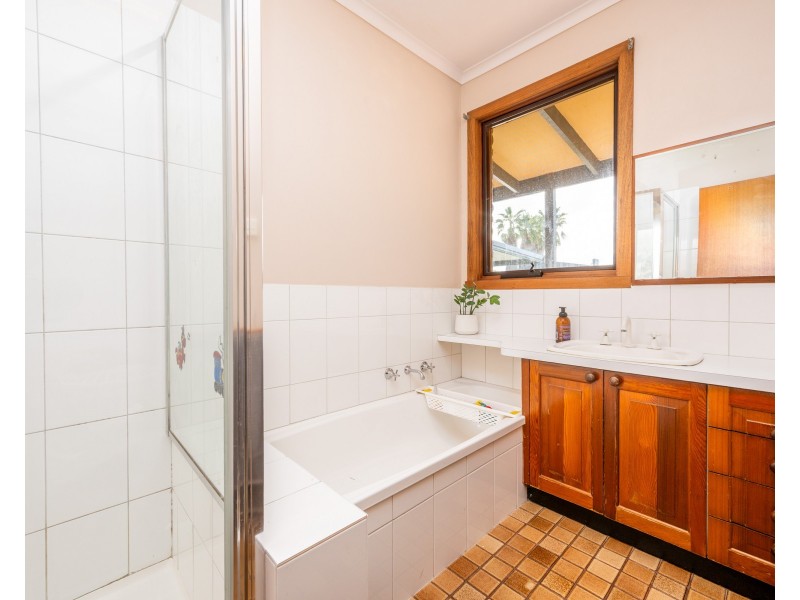 20 Vickers Street, Kialla VIC 3631