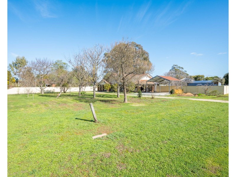 88 River Road, Murchison VIC 3610