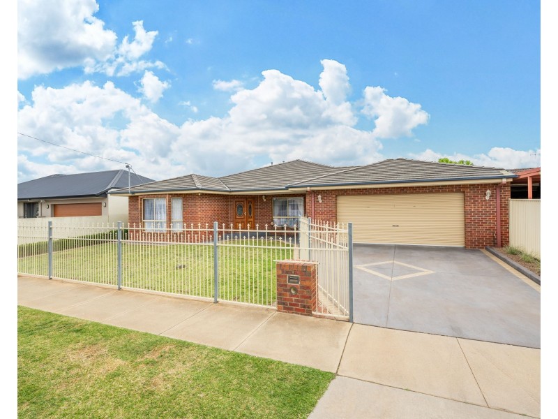 11 SUTTON ROAD, Shepparton VIC 3630
