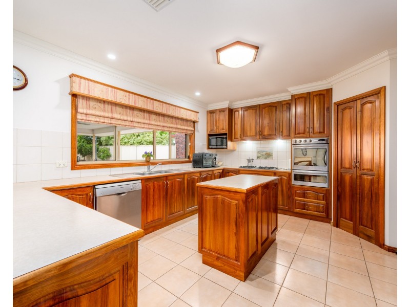 11 SUTTON ROAD, Shepparton VIC 3630