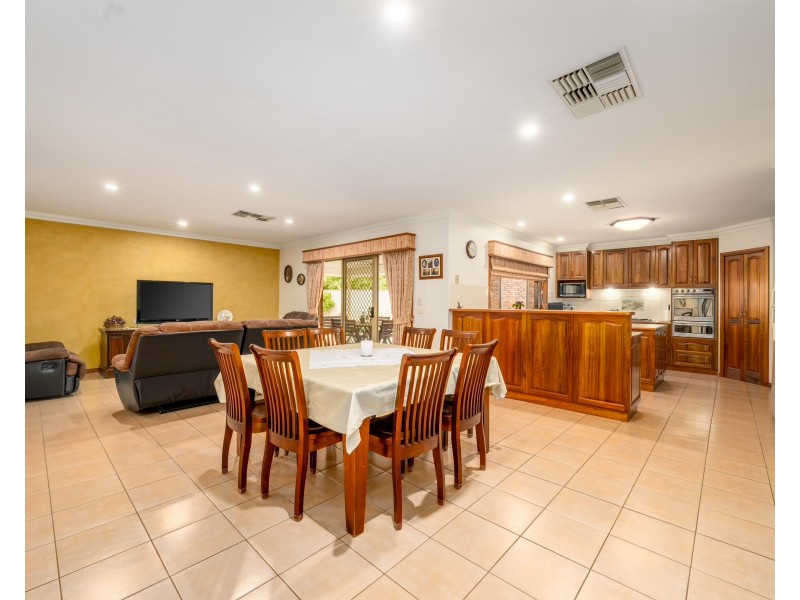 11 SUTTON ROAD, Shepparton VIC 3630