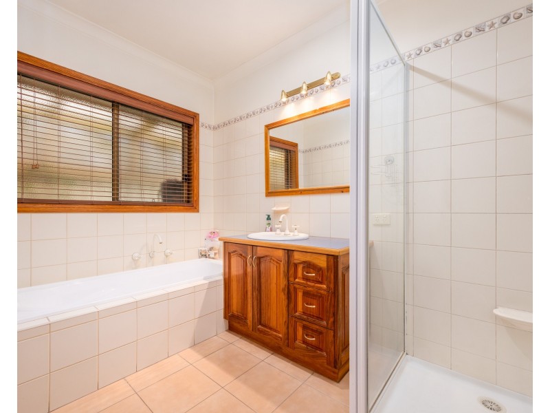 11 SUTTON ROAD, Shepparton VIC 3630