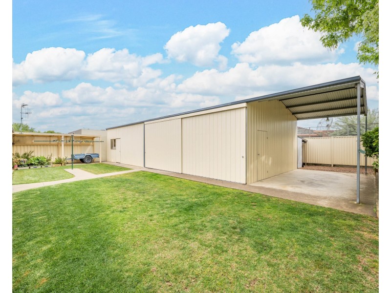 11 SUTTON ROAD, Shepparton VIC 3630