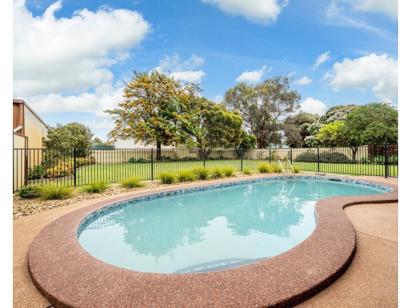 130 River Road, Kialla VIC 3631