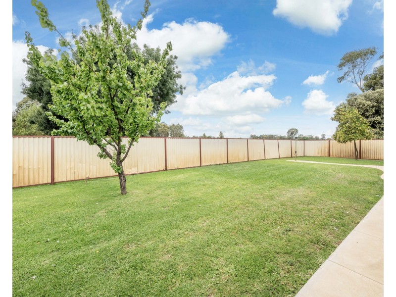 130 River Road, Kialla VIC 3631