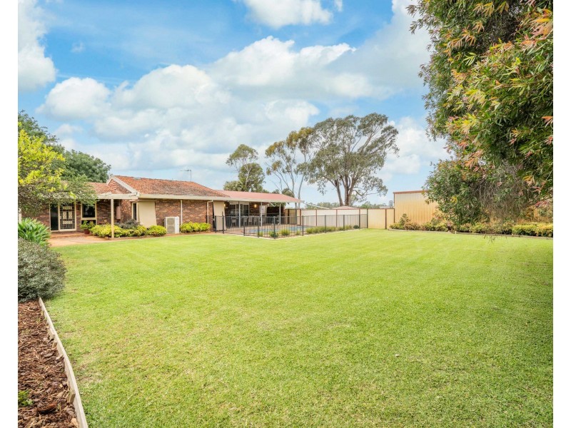 130 River Road, Kialla VIC 3631