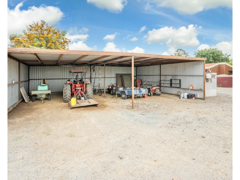 130 River Road, Kialla VIC 3631