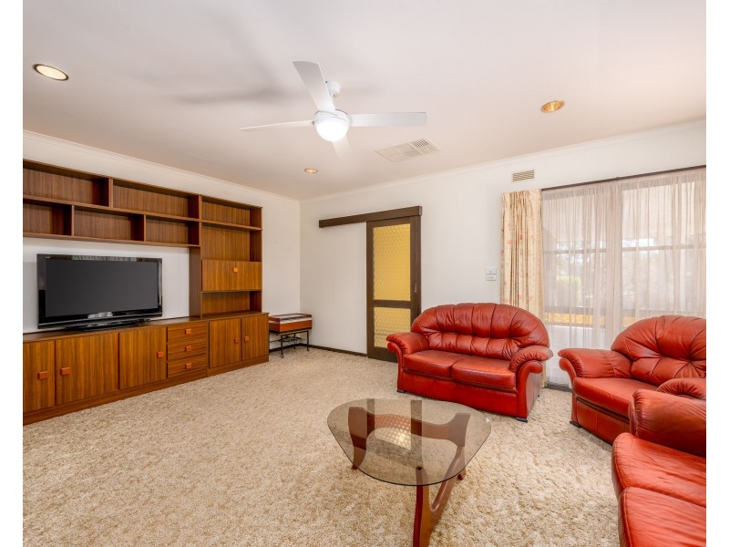 31 BARRINGTON STREET, Benalla VIC 3672