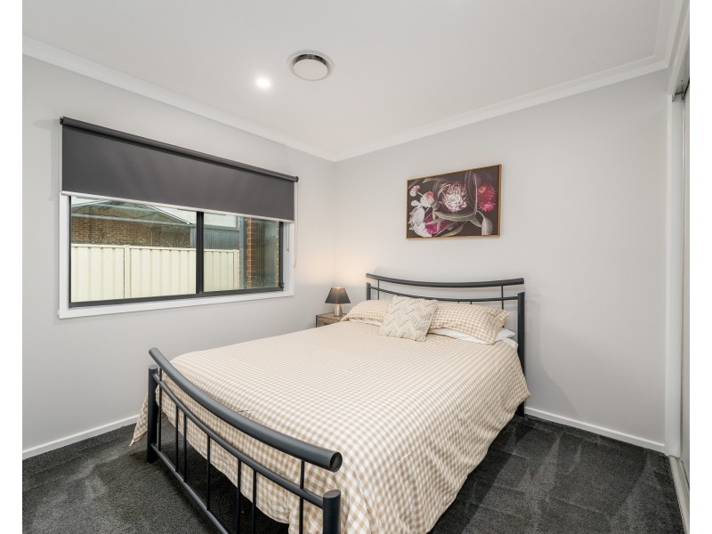 6 PERTOBE DRIVE, Kialla VIC 3631