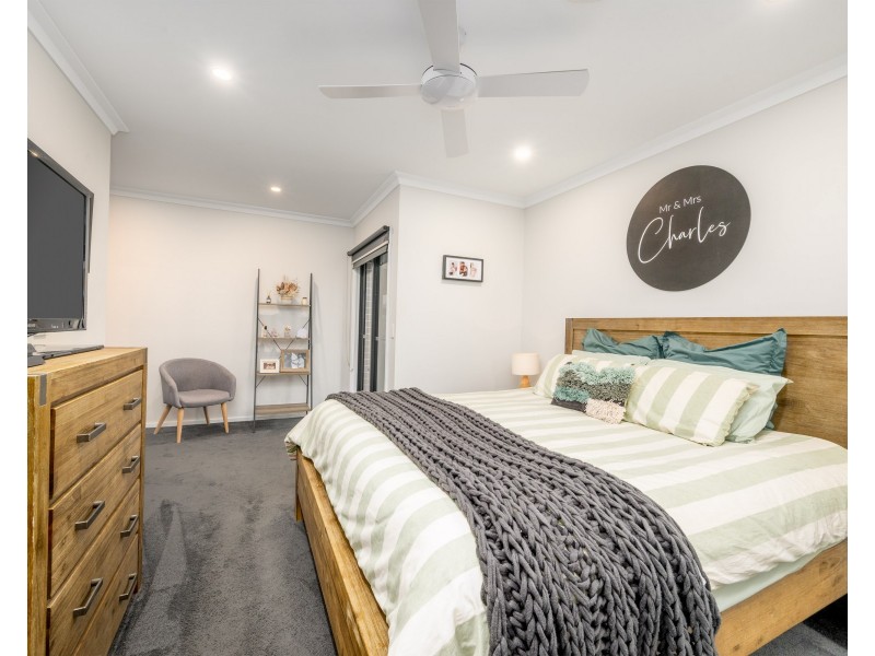 6 PERTOBE DRIVE, Kialla VIC 3631