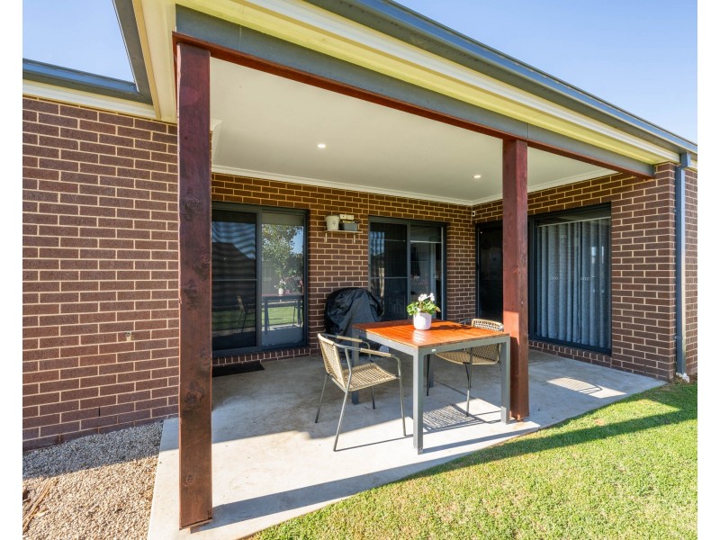 6 PERTOBE DRIVE, Kialla VIC 3631