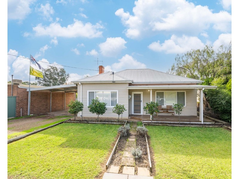 6 Victoria Street, Tallygaroopna VIC 3634