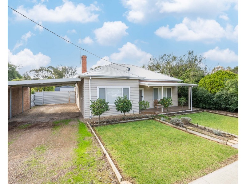 6 Victoria Street, Tallygaroopna VIC 3634