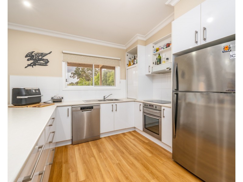 6 Victoria Street, Tallygaroopna VIC 3634