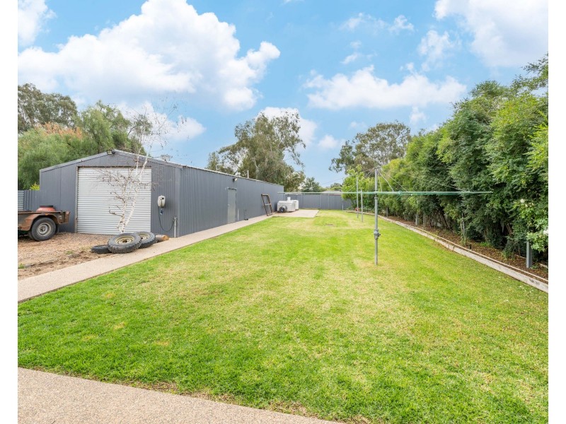 6 Victoria Street, Tallygaroopna VIC 3634