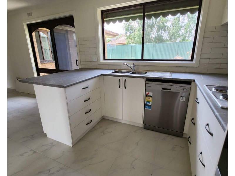 17 Batman Avenue, Shepparton VIC 3630