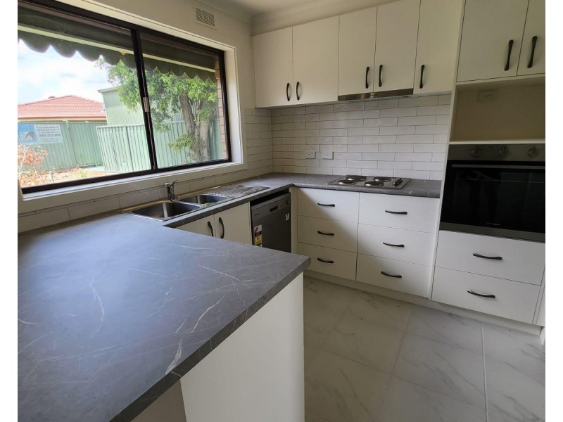 17 Batman Avenue, Shepparton VIC 3630