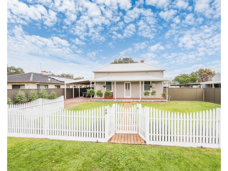 29 Victoria Street, Tallygaroopna VIC 3634