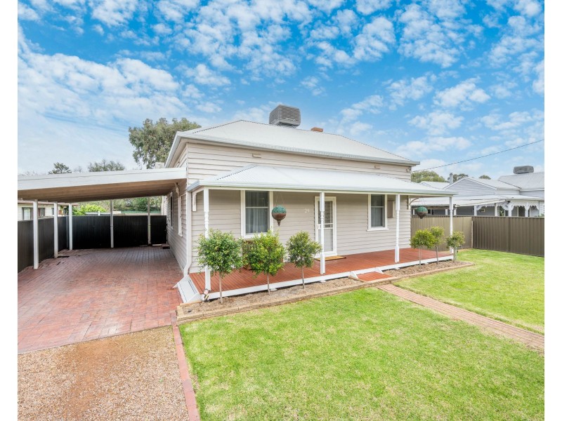 29 Victoria Street, Tallygaroopna VIC 3634