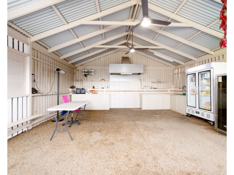 612 & 614 Midland Hwy, Shepparton East VIC 3631