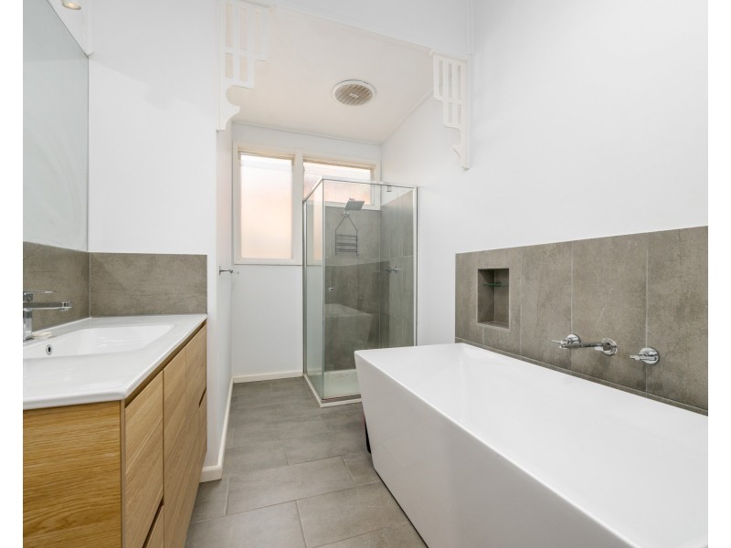 1/251 HOGAN STREET, Tatura VIC 3616