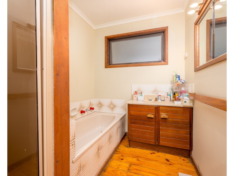 2 CLARENCE STREET, Shepparton VIC 3630