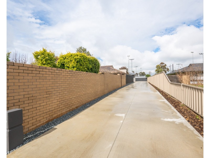 7A VICKERS STREET, Kialla VIC 3631