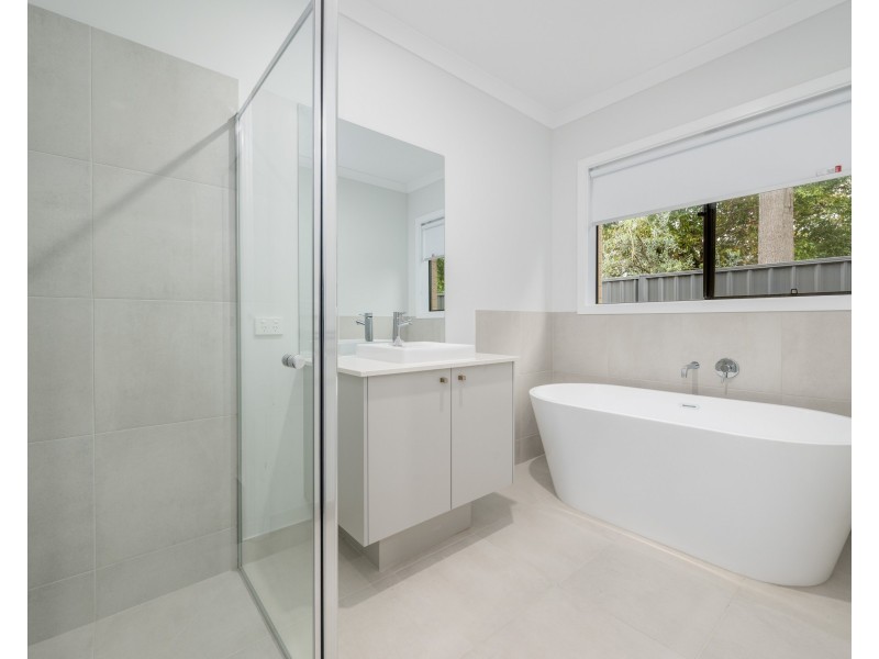 7A VICKERS STREET, Kialla VIC 3631
