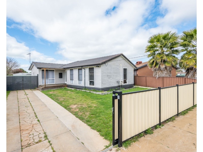2 SURREY COURT, Shepparton VIC 3630