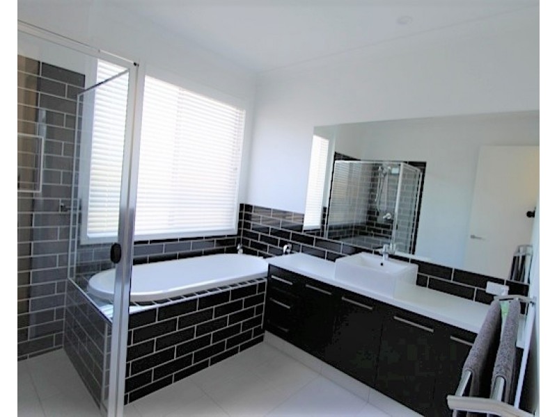 49 Laceflower Parade, Casuarina NSW 2487