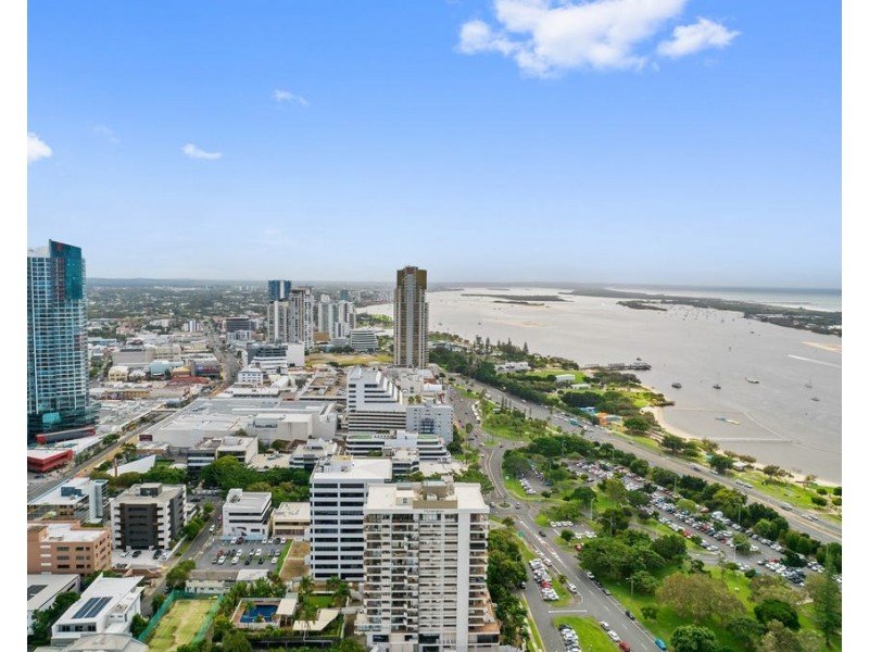 5c/10 Marine Parade, Southport QLD 4215
