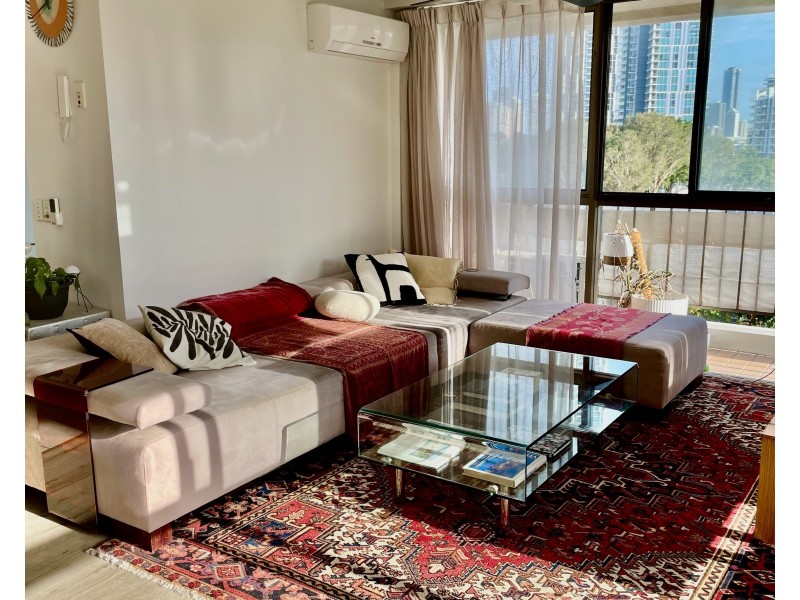 5c/10 Marine Parade, Southport QLD 4215