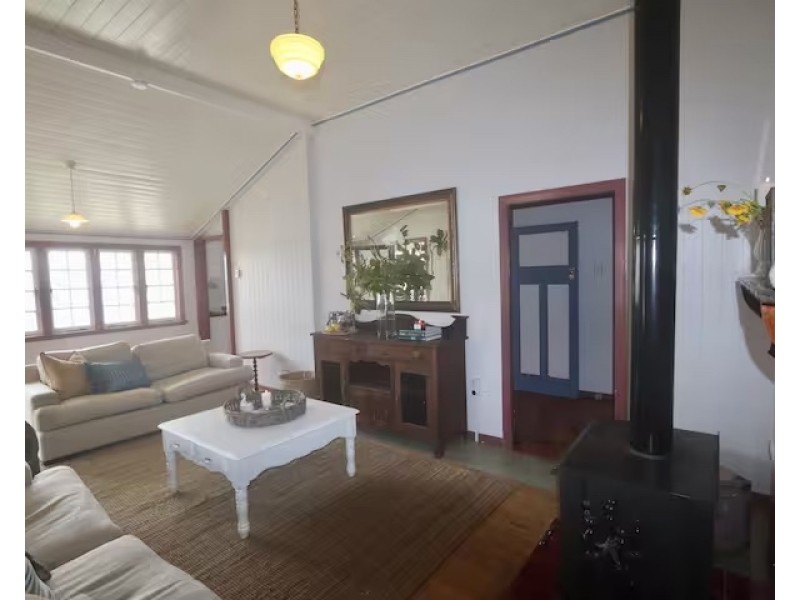 17 Denham Street, Stanthorpe QLD 4380