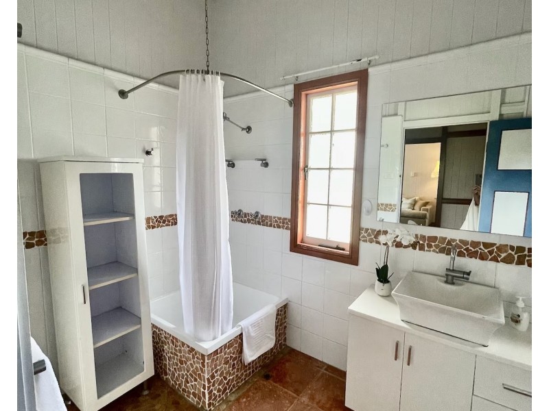 17 Denham Street, Stanthorpe QLD 4380