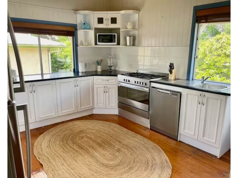 17 Denham Street, Stanthorpe QLD 4380